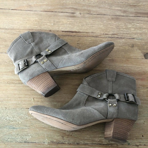 Anthropologie Shoes - Hinge Anthropologie Billy Booties Brown